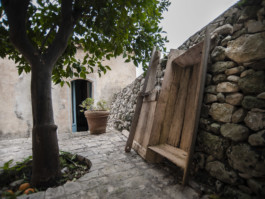 Il Corvo di Pietra – Boutique Home Vacations in Sicily.